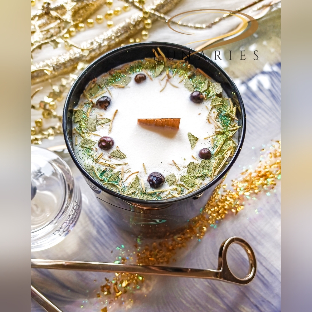 Little Forest Soy Wax Candle with Wood Wick and Botanicals - Picture 5 of 9